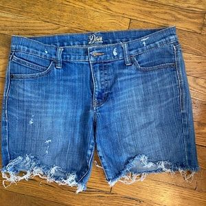 Distressed shorts